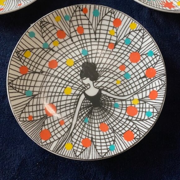 Vintage FRAGONARD PARFUMEUR Set 3 Festive Dancing Ladies Porcelain DESSERT PLATE - Picture 2 of 7